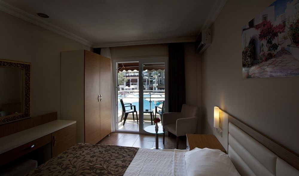 Bitez Risa Hotel Exterior photo