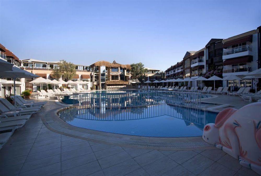 Bitez Risa Hotel Exterior photo