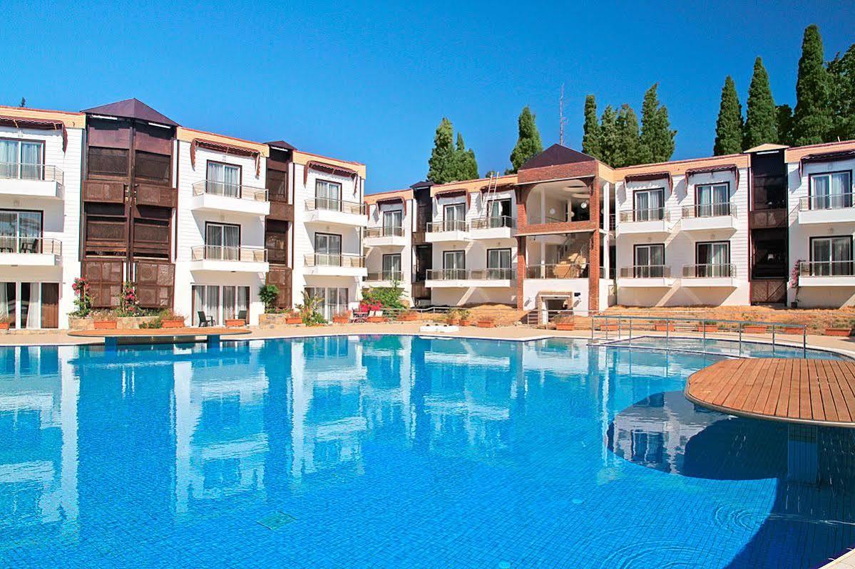 Bitez Risa Hotel Exterior photo